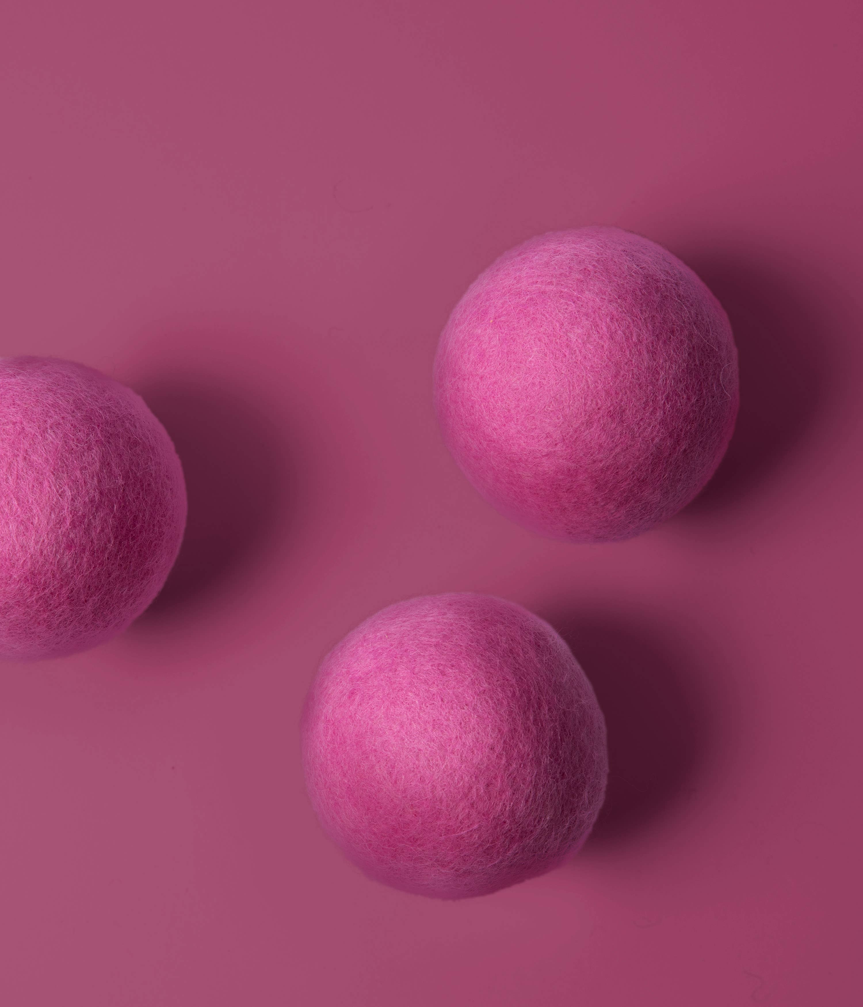 Wool Dryer Balls Set Of 3 + 1 Essential Oil: Grey / Still Breeze
